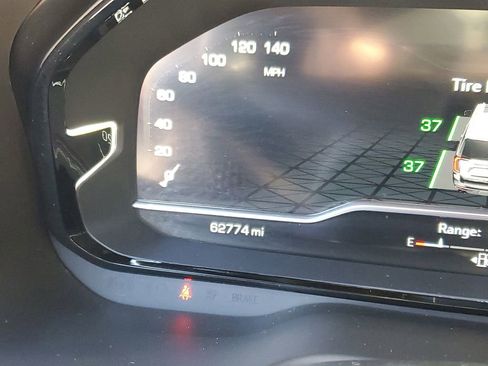 Used 2023 GMC Yukon Denali Ultimate image 14