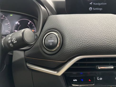 Certified 2024 MAZDA CX-90 Plug-In Hybrid w/ Preferred AWD/4WD image 31