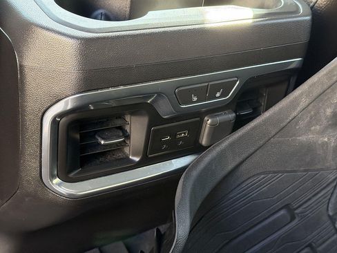 Used 2019 GMC Sierra 1500 Denali w/ Denali Ultimate Package AWD/4WD image 21
