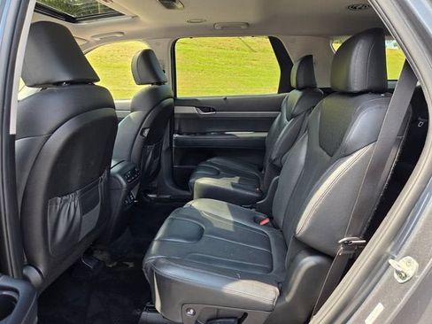 Used 2021 Hyundai Palisade SEL w/ Premium Package AWD/4WD image 13