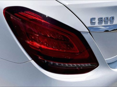 Used 2019 Mercedes-Benz C 300 Sedan image 25