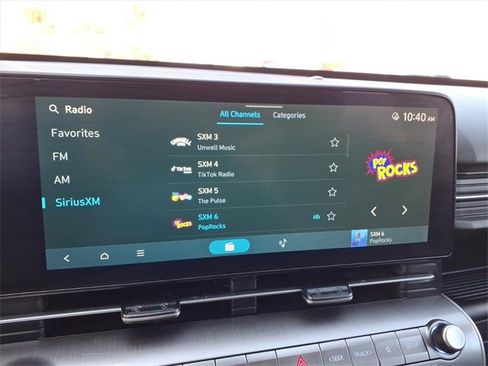 Used 2024 Hyundai Kona SEL image 13