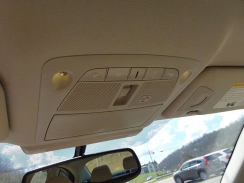 Used 2015 INFINITI Q50 Premium w/ Navigation Package image 17