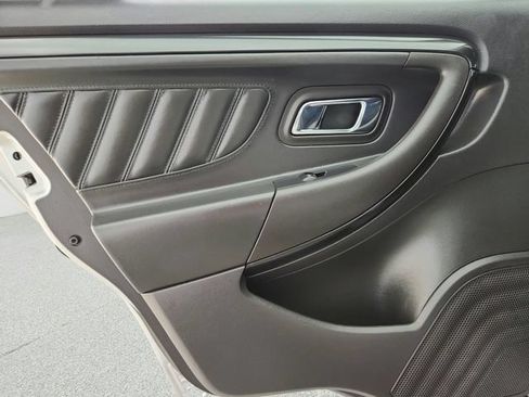 Used 2018 Ford Taurus SHO AWD/4WD image 22