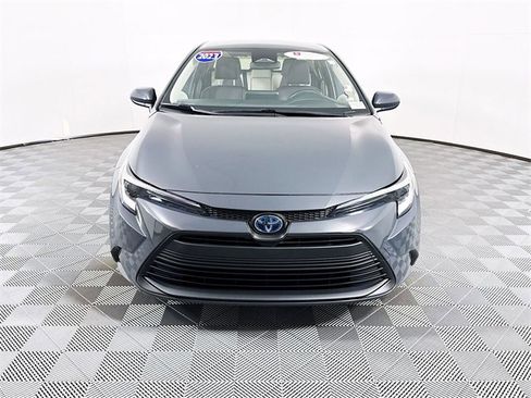 Certified 2023 Toyota Corolla LE image 2