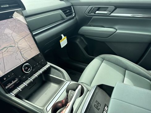 New 2026 GMC Terrain AT4 w/ Convenience Package III AWD/4WD image 21