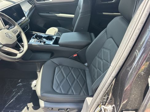 New 2026 Volkswagen Atlas Cross Sport SE AWD/4WD image 18