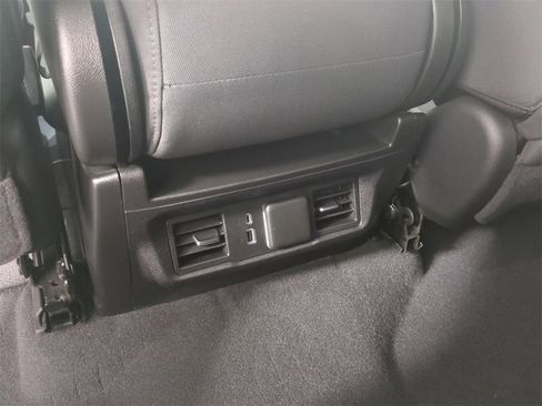 Used 2023 Chevrolet Silverado 1500 LT image 21