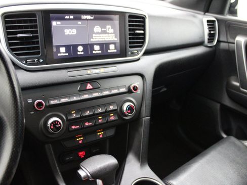Used 2020 Kia Sportage S AWD/4WD image 19