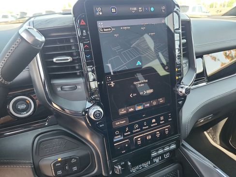 New 2025 RAM 2500 Limited image 13