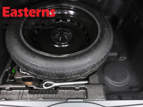 Used 2020 Mercedes-Benz GLE 350 w/ Premium Package image 23