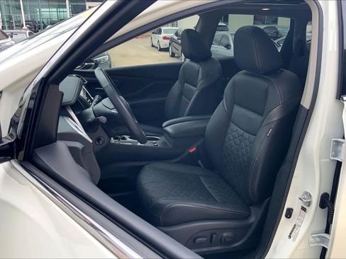 Used 2023 Nissan Murano Platinum w/ Cargo Package image 8