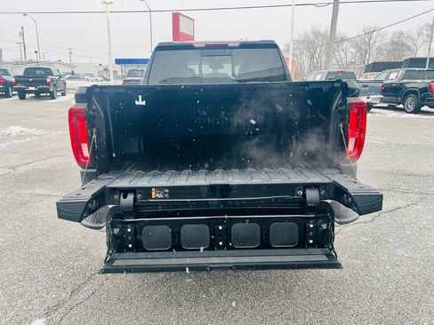 Used 2024 GMC Sierra 1500 SLT w/ SLT Premium Plus Package image 45