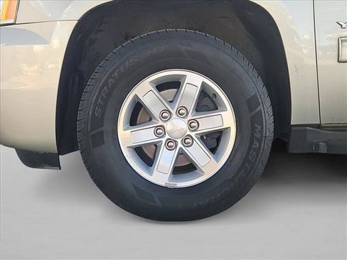 Used 2014 GMC Yukon XL SLT RWD image 24