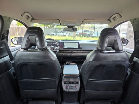 Used 2023 Nissan Ariya AWD image 37
