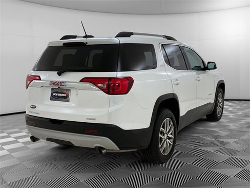 Used 2018 GMC Acadia SLE image 3