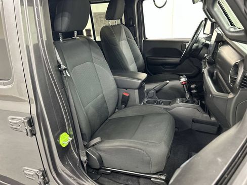 Used 2021 Jeep Gladiator Sport AWD/4WD image 22