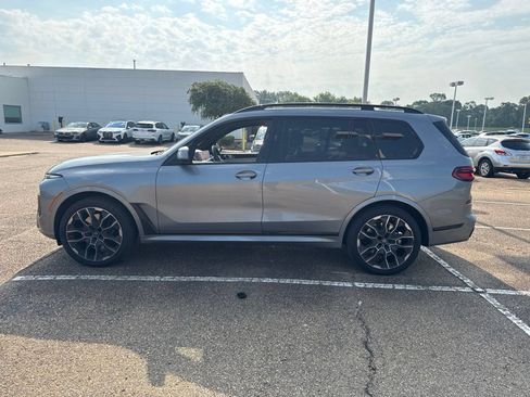 Used 2024 BMW X7 xDrive40i w/ Executive Package AWD/4WD image 8