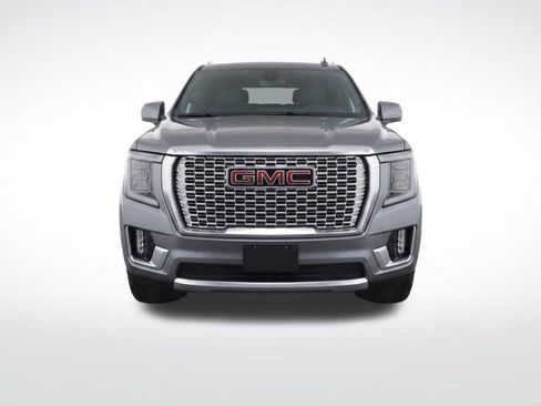 Used 2022 GMC Yukon Denali w/ Denali Premium Package AWD/4WD image 6
