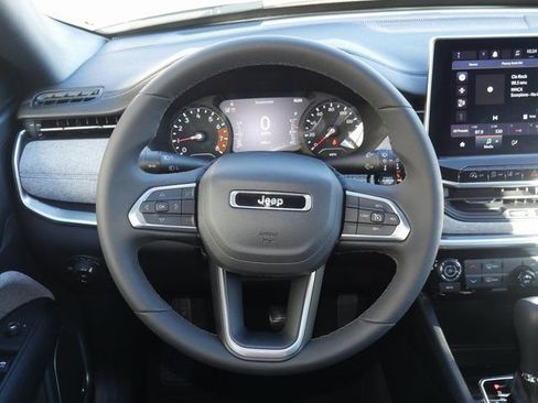 Used 2024 Jeep Compass Latitude w/ Sun and Sound Group image 15