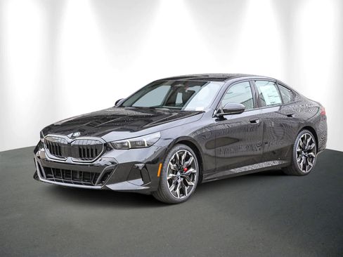 New 2026 BMW 530i w/ M Sport Package image 3