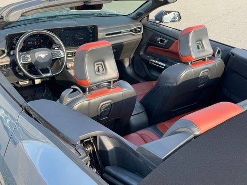 Used 2024 Ford Mustang GT Premium image 34