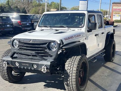 Used 2020 Jeep Gladiator Rubicon image 3