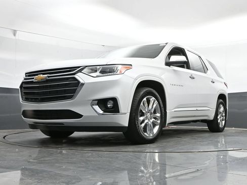 Used 2021 Chevrolet Traverse High Country w/ LPO, Cargo Package AWD/4WD image 47