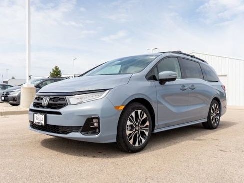 New 2026 Honda Odyssey Elite image 3
