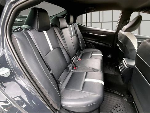 Used 2026 Toyota Camry SE FWD image 24
