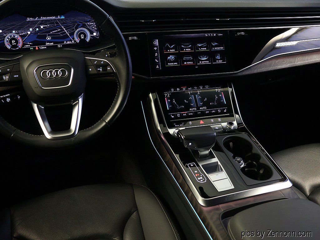 Used 2019 Audi Q8 Prestige AWD/4WD image 16