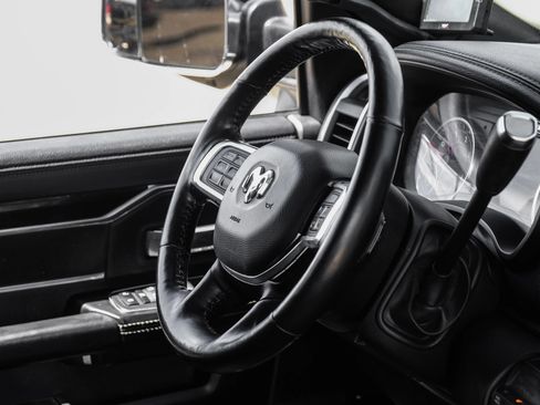 Used 2019 RAM 3500 Laramie AWD/4WD image 18