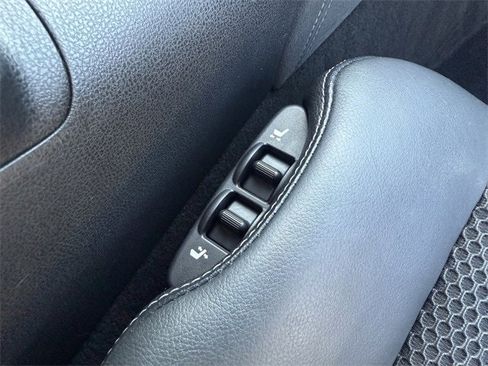 Used 2013 Nissan 370Z Touring w/ Sport Pkg image 32