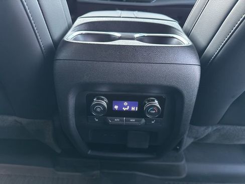 Used 2025 Buick Enclave Avenir w/ Super Cruise Package image 26