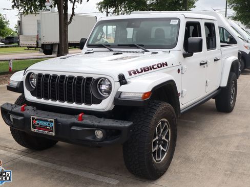 Used 2025 Jeep Gladiator Rubicon w/ Steel Bumper Group AWD/4WD image 8
