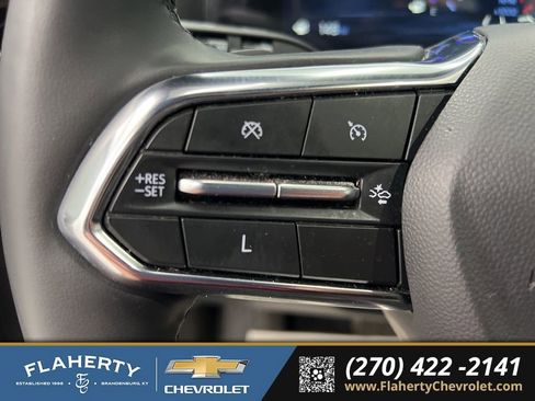 Used 2025 Chevrolet Equinox LT FWD image 22