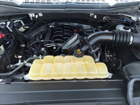 Used 2019 Ford F150 XLT AWD/4WD image 29