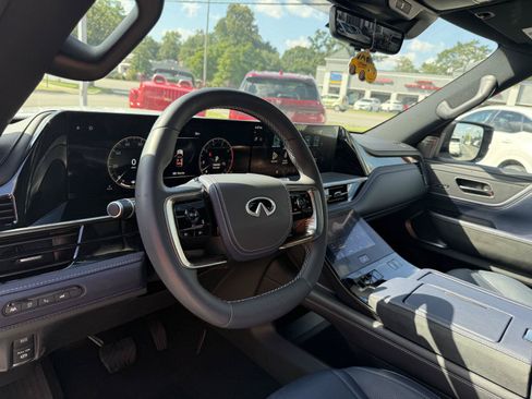 Used 2026 INFINITI QX80 4WD w/ Sport Exterior Package image 24