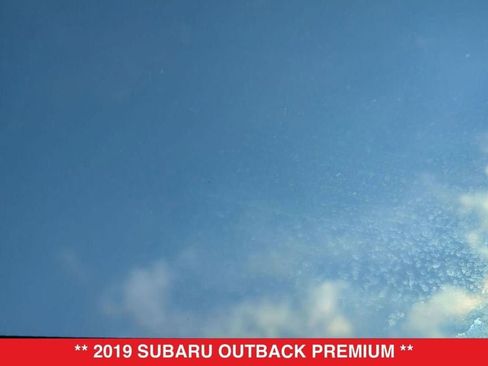 Used 2019 Subaru Outback 2.5i Premium image 31