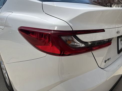 Used 2025 Toyota Camry LE image 15