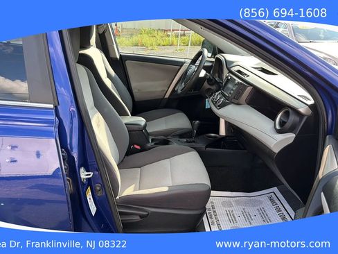 Used 2015 Toyota RAV4 LE AWD/4WD image 18