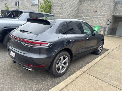 Used 2020 Porsche Macan AWD/4WD image 5