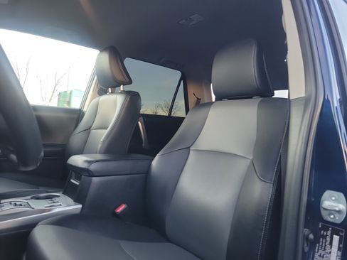 Certified 2019 Toyota 4Runner SR5 Premium image 16