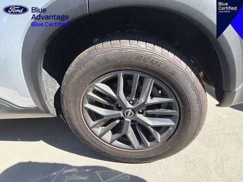 Used 2024 Nissan Rogue S FWD image 19
