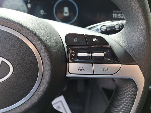 Certified 2024 Hyundai Elantra SEL image 19