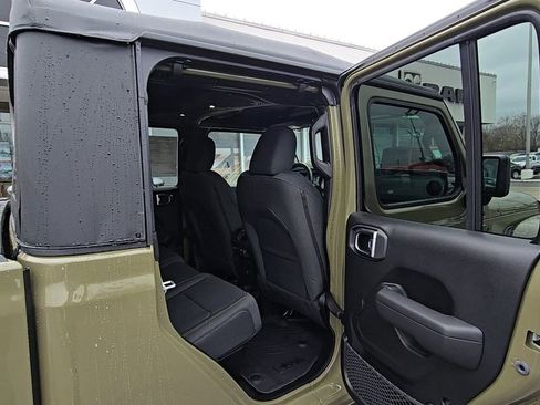 New 2026 Jeep Gladiator Sport image 19