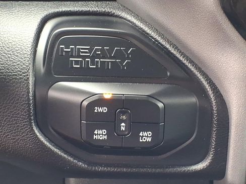 Used 2025 RAM 2500 Big Horn AWD/4WD image 8