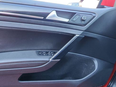 Used 2015 Volkswagen GTI SE w/ Lighting Package (SEL) image 18