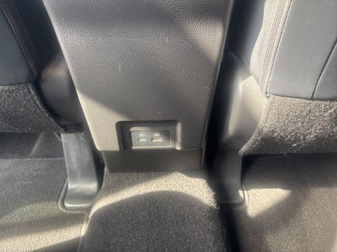 Used 2025 Mitsubishi Eclipse Cross SE AWD/4WD image 38