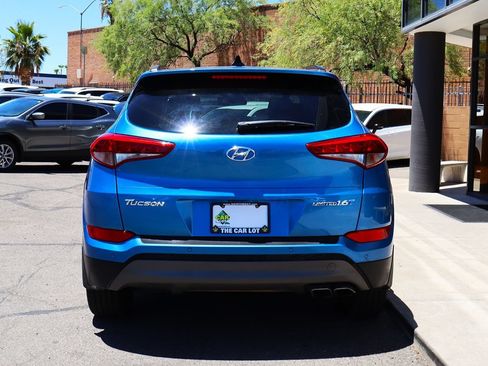Used 2016 Hyundai Tucson Limited w/ Option Group 03 FWD image 11